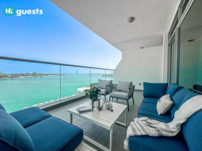 HiGuests - Premier Beachfront Stylish 2BR Apt Plus Maid Room